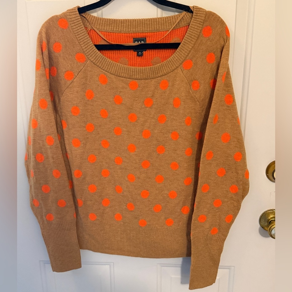 NWT Gap Camel Tan Sweater w Orange Polka Dots Merino Blend